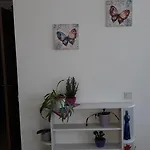 Green Park Domina Apartment